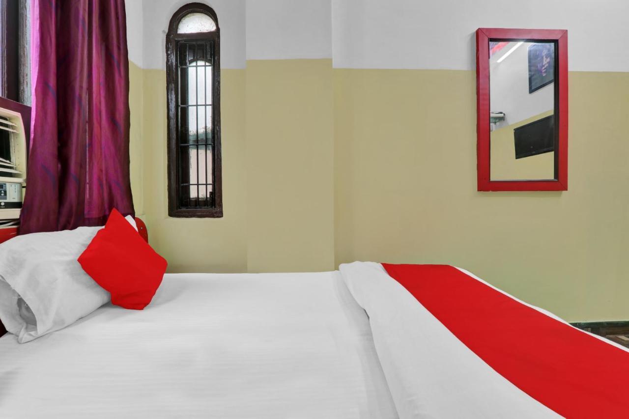 Oyo 82407 K Shree Guest House พาราณสี ภายนอก รูปภาพ